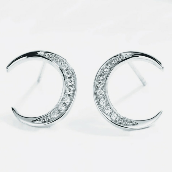 2/$30🌸 Fashion moon stud earrings - Picture 2 of 8